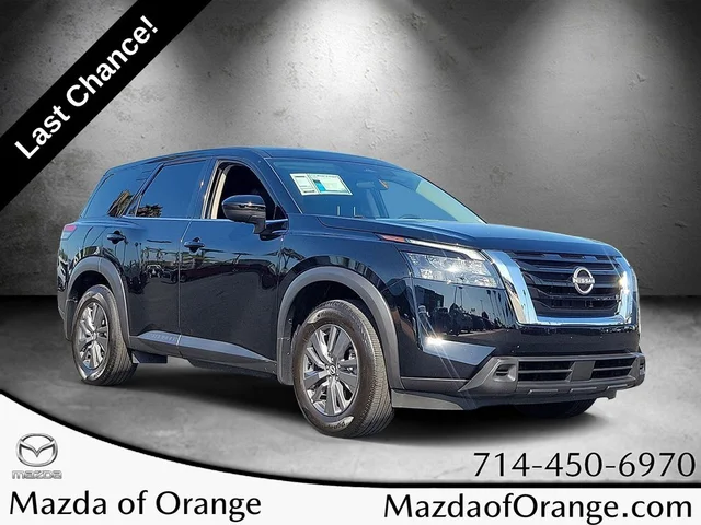 2025 Nissan Pathfinder S