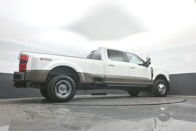 New 2026 Star White Metallic Tri-Coat Ford F-350® King Ranch® image 41