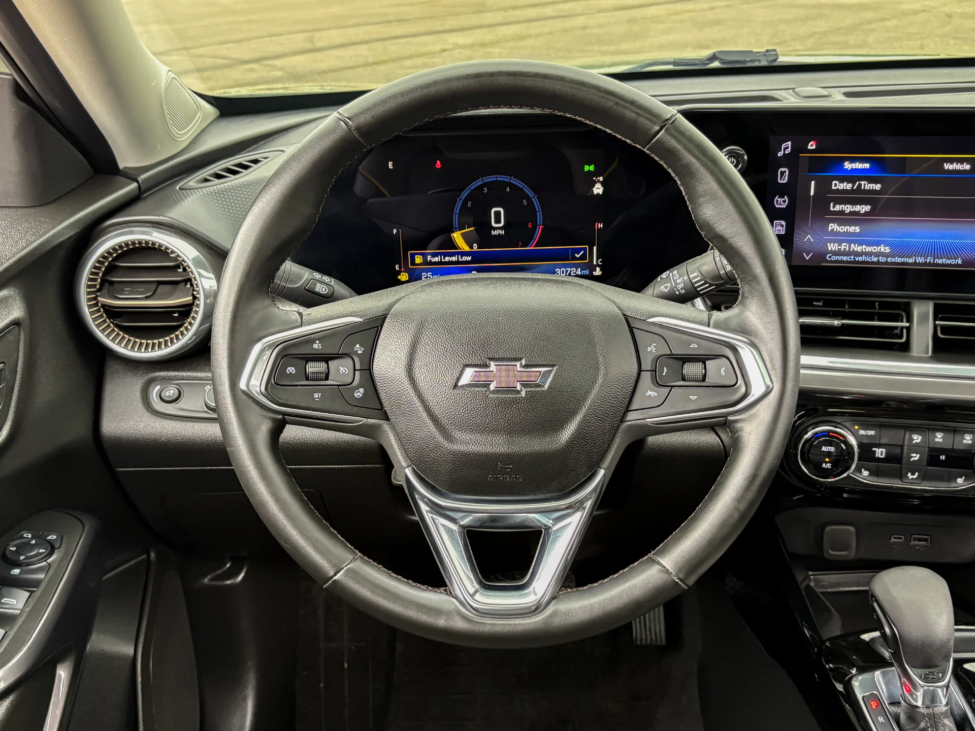 Used 2024 Green Chevrolet ACTIV image 18