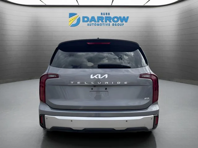 Used 2023 Silver Kia LX image 4