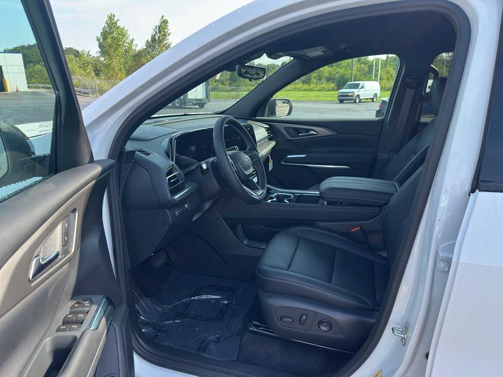 2027 Chevrolet Traverse LT - Photo 21