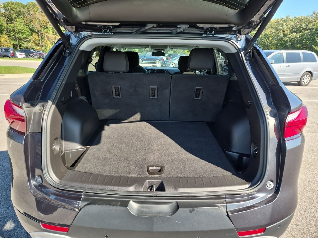 Used 2022 Gray Chevrolet LT image 25