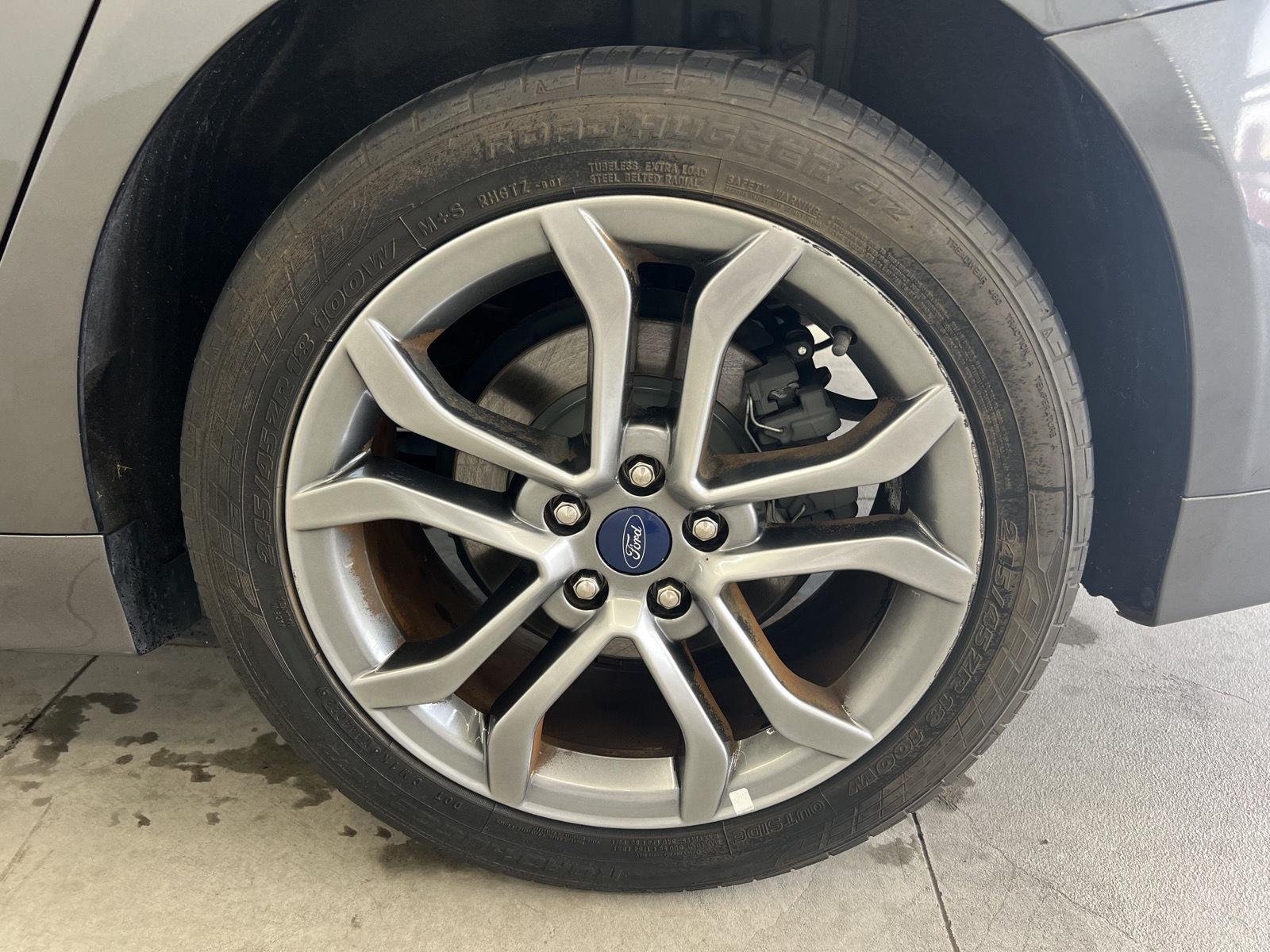 Used 2017 Magnetic Ford SE image 10