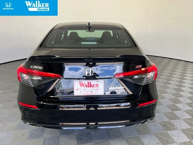 Certified Used 2024 Crystal Black Pearl Honda 4DR image 6