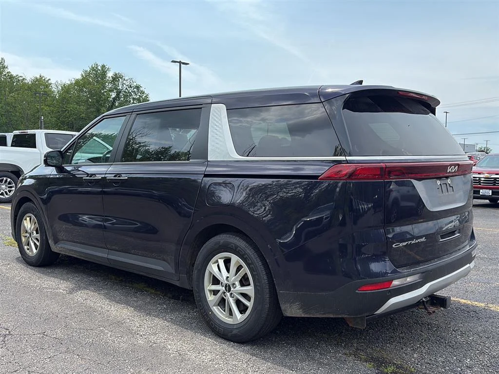 Used 2022 Deep Chroma Blue Kia LXS image 5