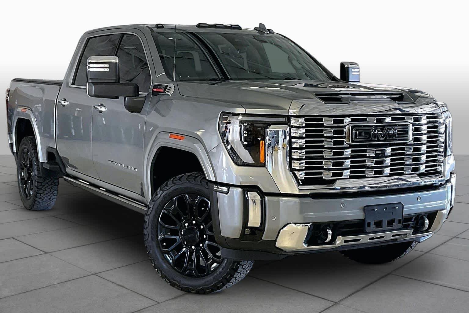 Used 2024 Sterling Metallic GMC Denali image 2