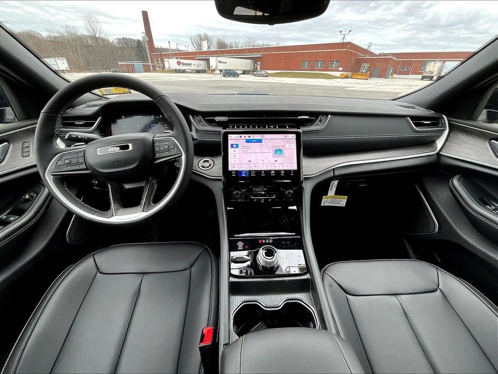 New 2024 Midnight Sky Jeep 4xe image 11