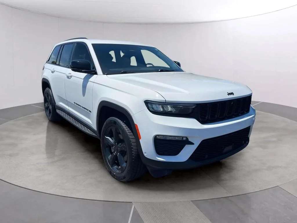 Used 2024 Bright White Clearcoat Jeep Limited image 7
