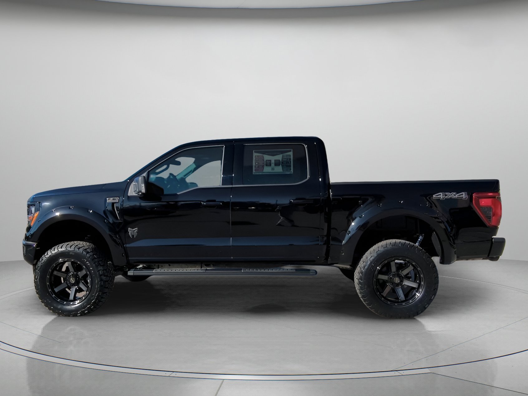 New 2026 Agate Black Metallic Ford XLT image 15