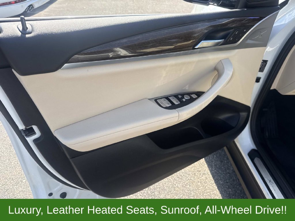 Used 2021 White BMW sDrive30i image 18