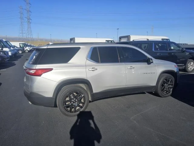 Used 2021 SILVER ICE METALLIC Chevrolet LT Cloth image 19