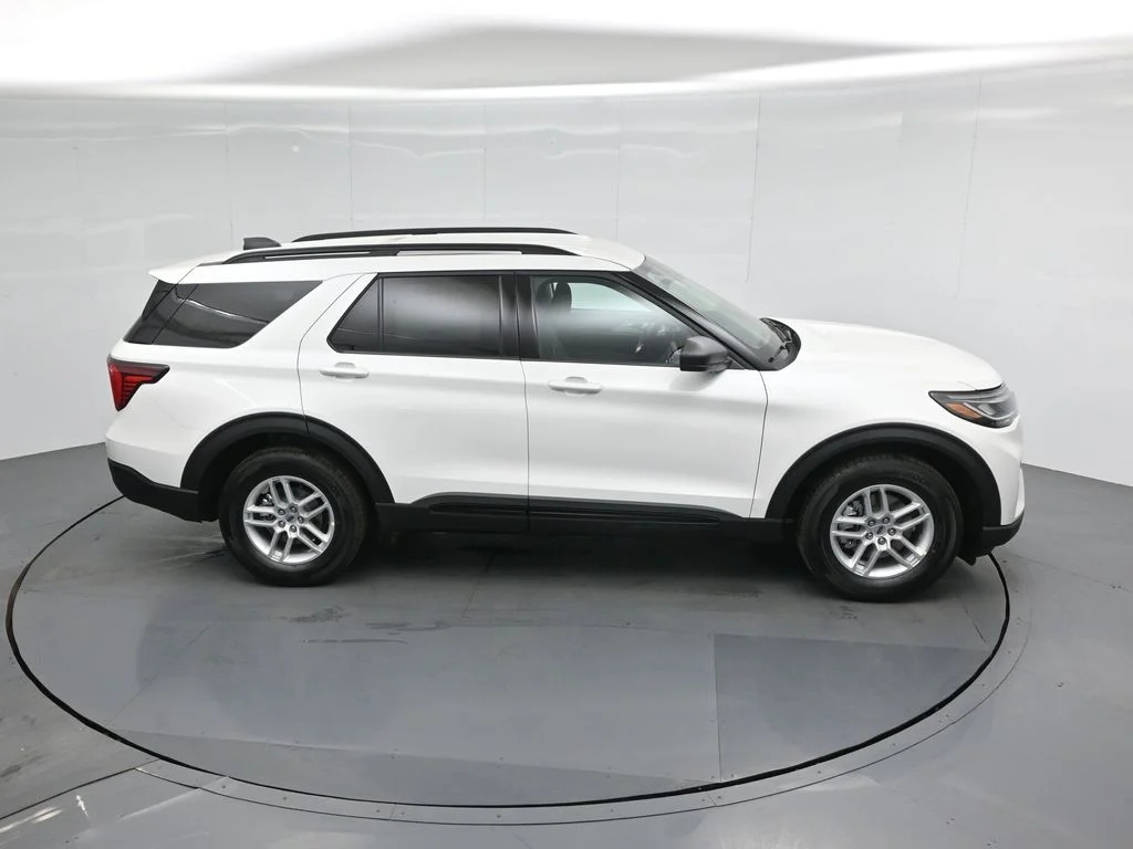 New 2026 Star White Metallic Tri-Coat Ford Active image 54