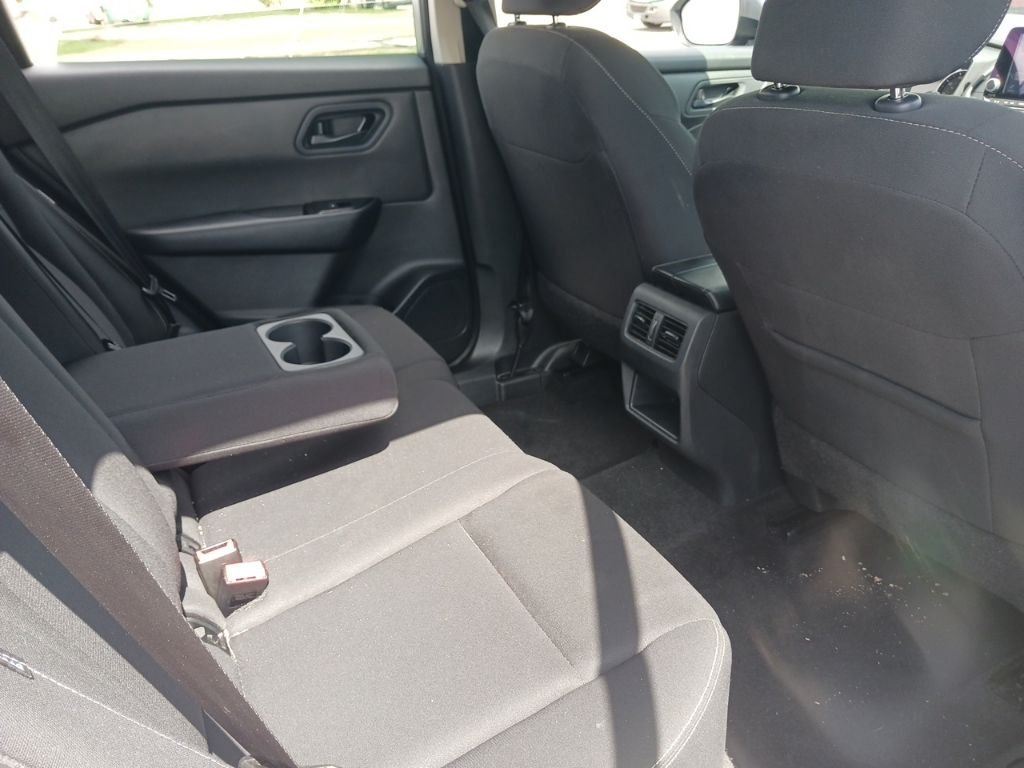 Used 2024 Silver Nissan S image 19