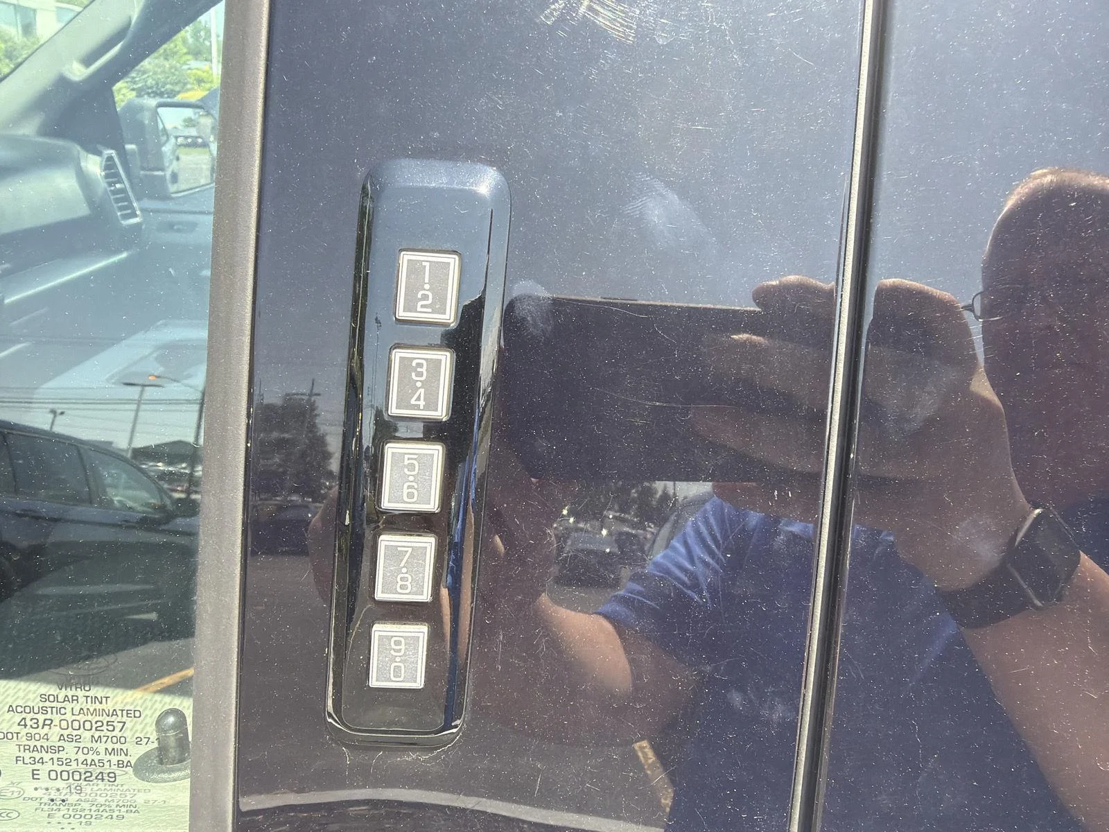Used 2019 Oxford White Ford XLT image 17
