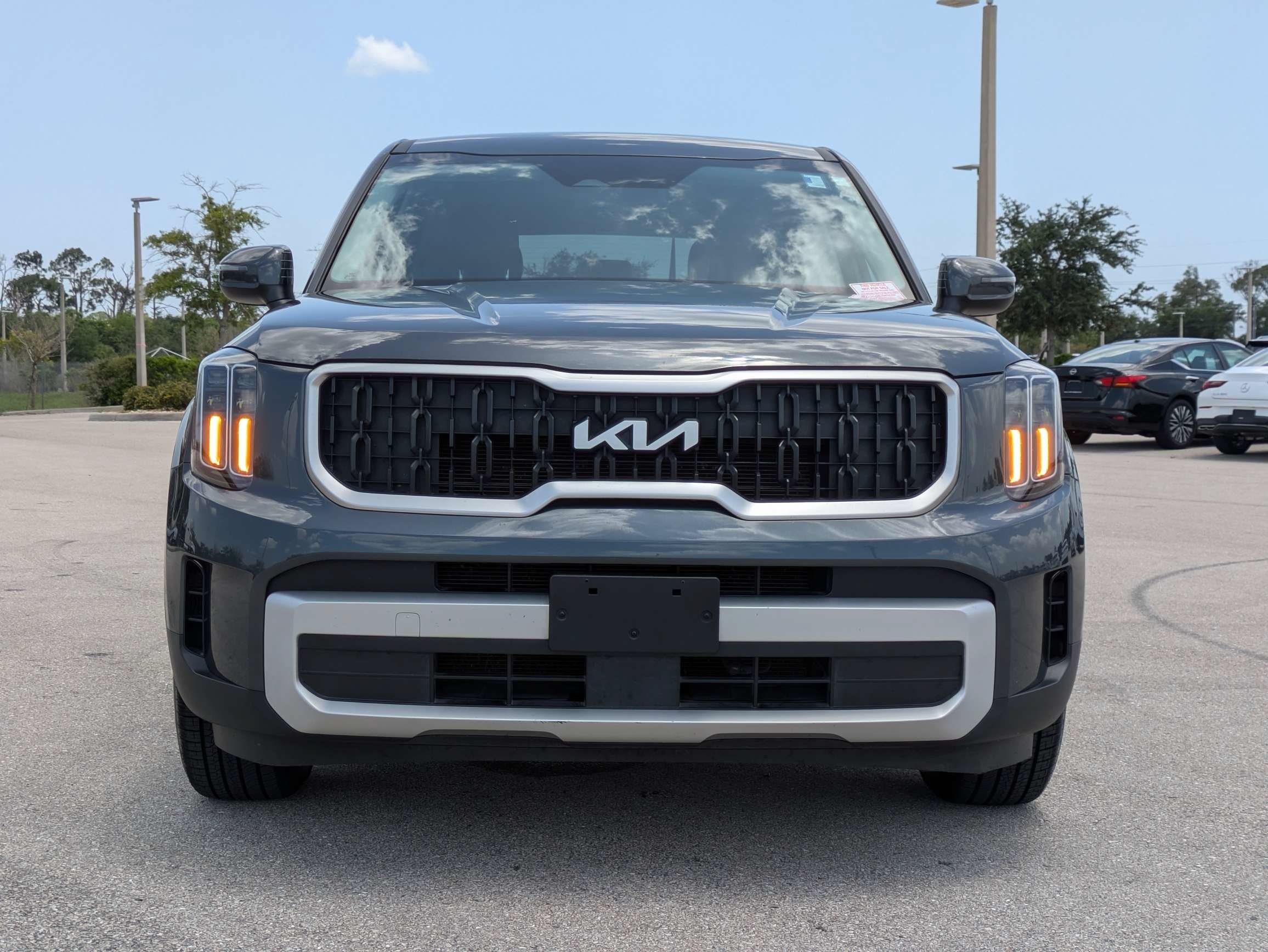 Certified Used 2024 Gravity Gray Kia LX image 3