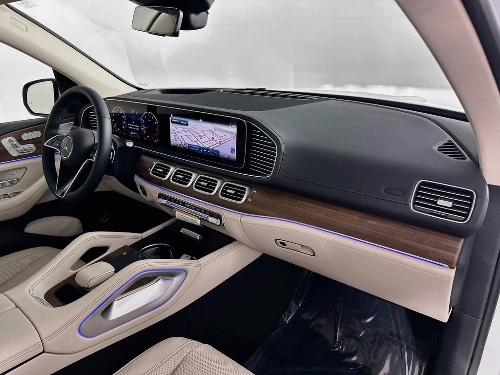 New 2026 MANUFAKTUR Moonlight White Metallic Mercedes-Benz GLE 450 image 65