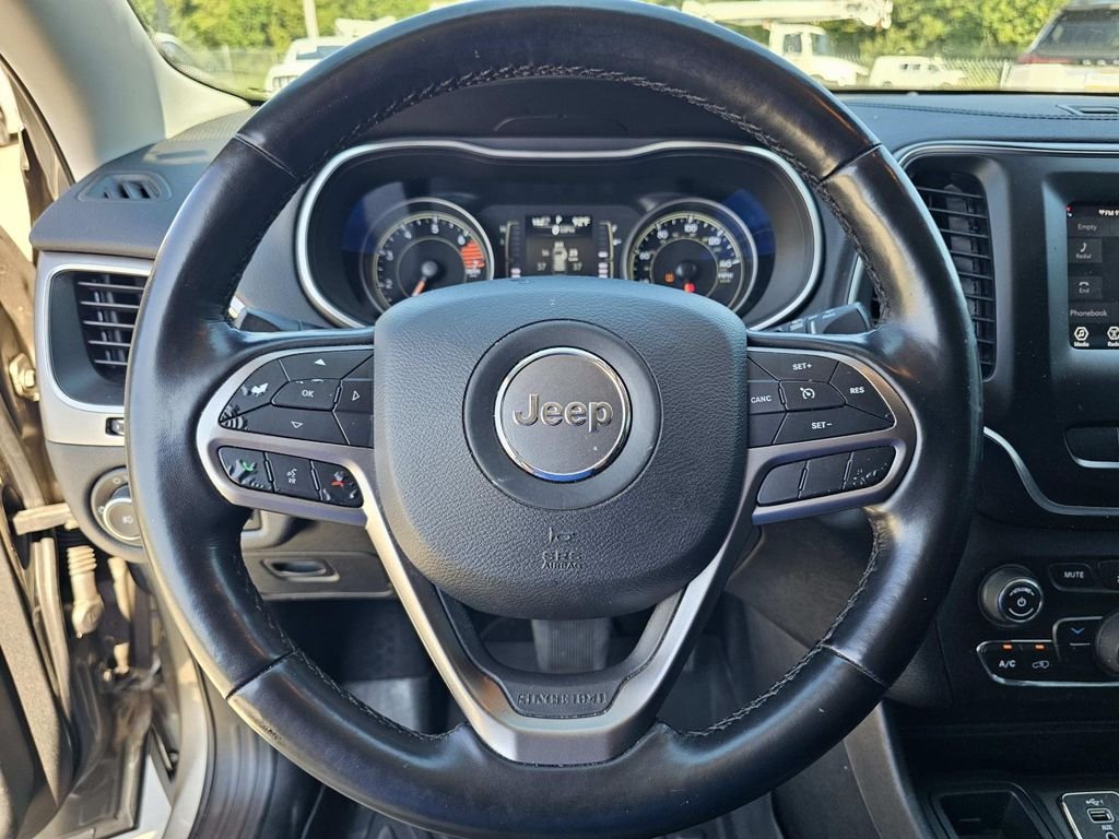 Used 2021 Beige Jeep Latitude Plus image 25