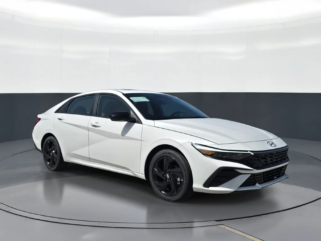 New 2026 White Hyundai SEL Sport image 2