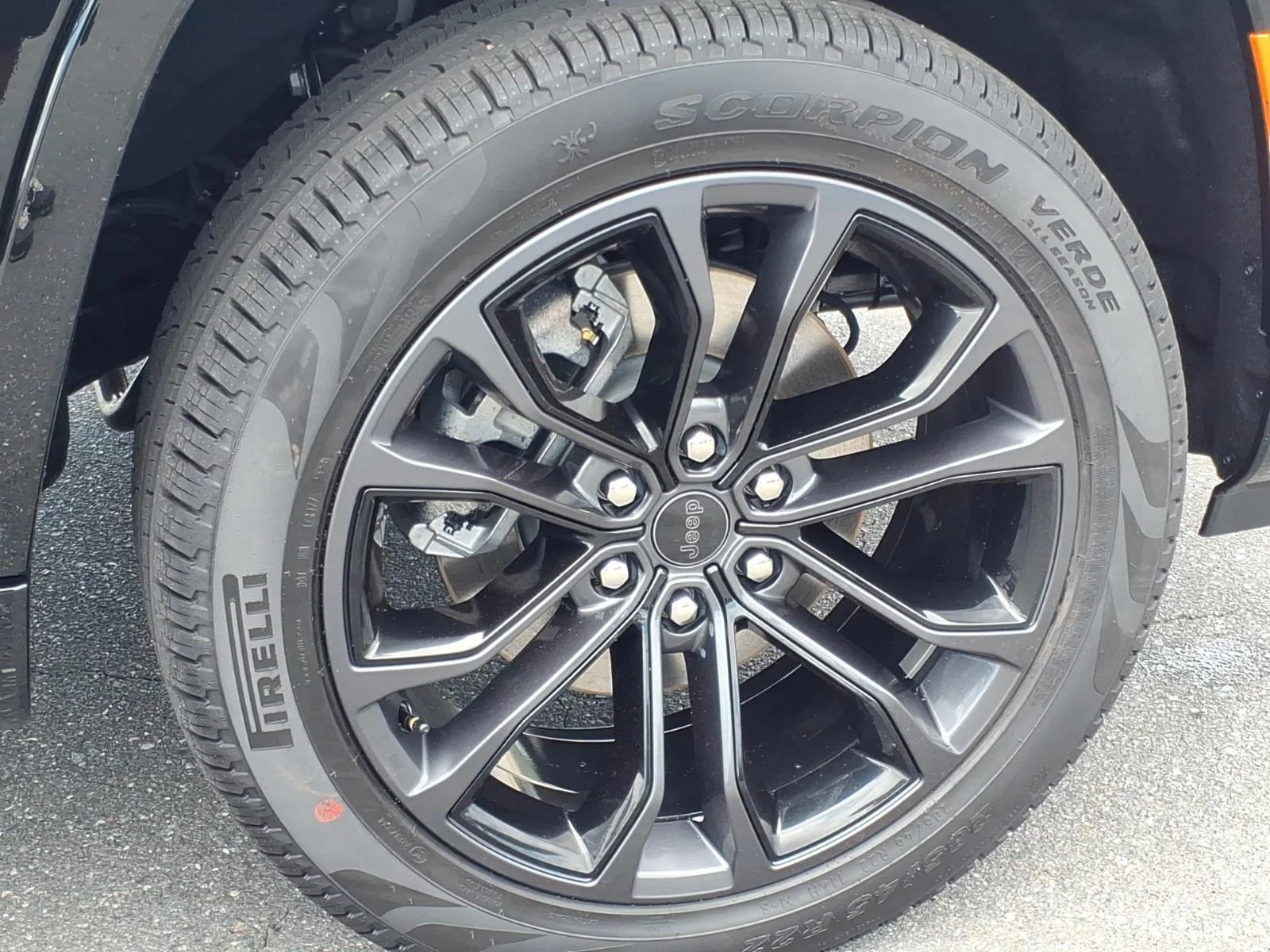 New 2026 High Gloss Black Jeep Summit Obsidian image 15