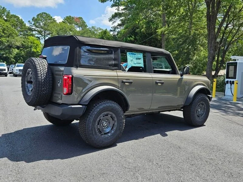 2025 Ford Bronco 4-Door Base - Photo 14