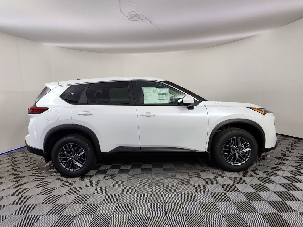 New 2026 Everest White Pearl TriCoat Nissan SV image 6