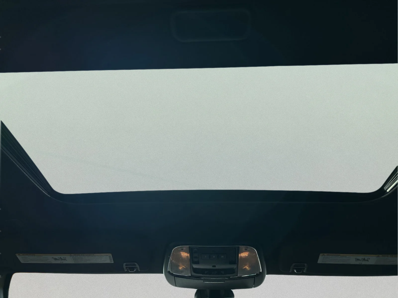Used 2020 Velvet Jeep Altitude image 18
