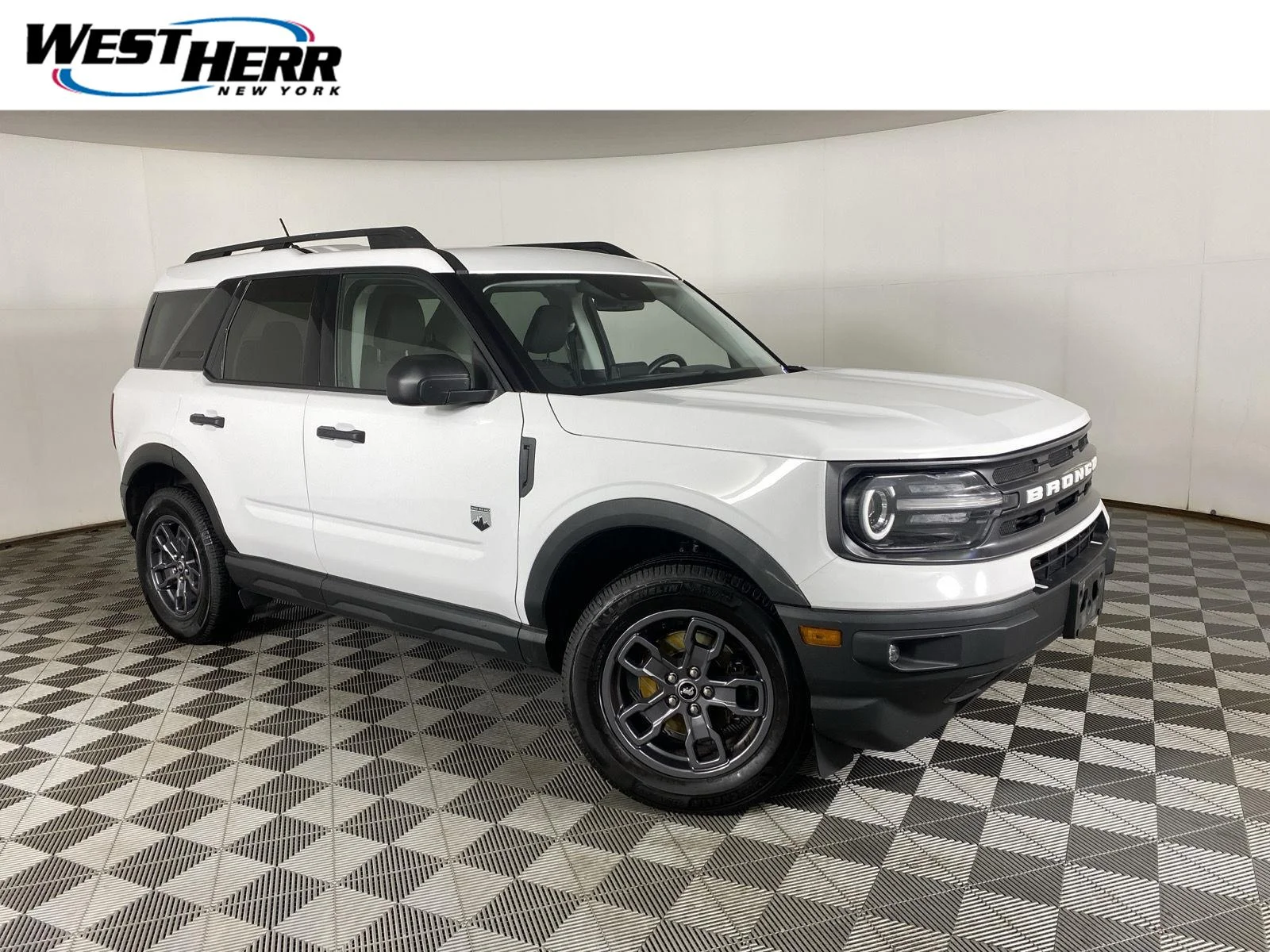 Used 2022 Oxford White Ford Big Bend image 1