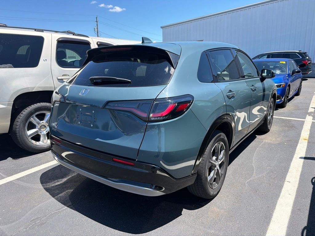 Used 2024  Honda EX-L image 3