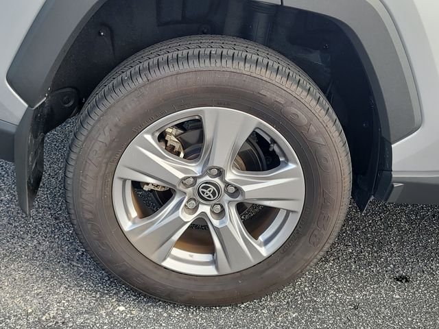 Used 2025 Silver Toyota XLE image 8