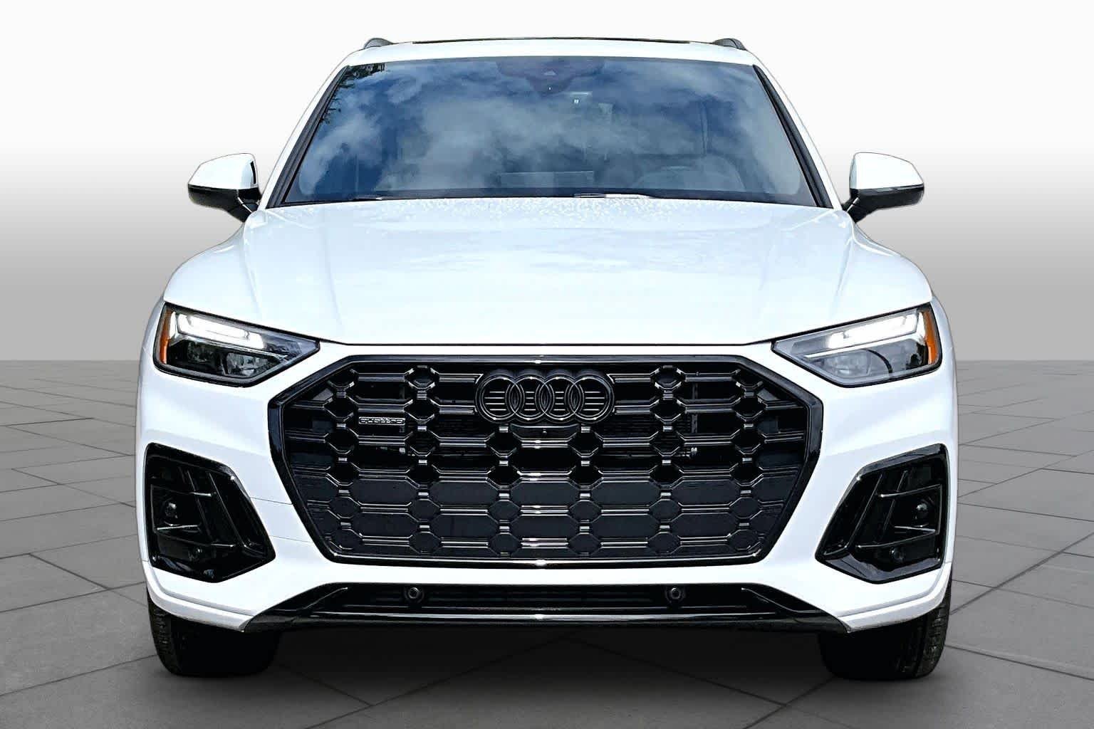 Used 2025 Glacier White Metallic Audi S line Premium Plus image 4