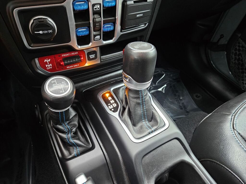 Used 2023 Gray Jeep Rubicon 4xe image 28