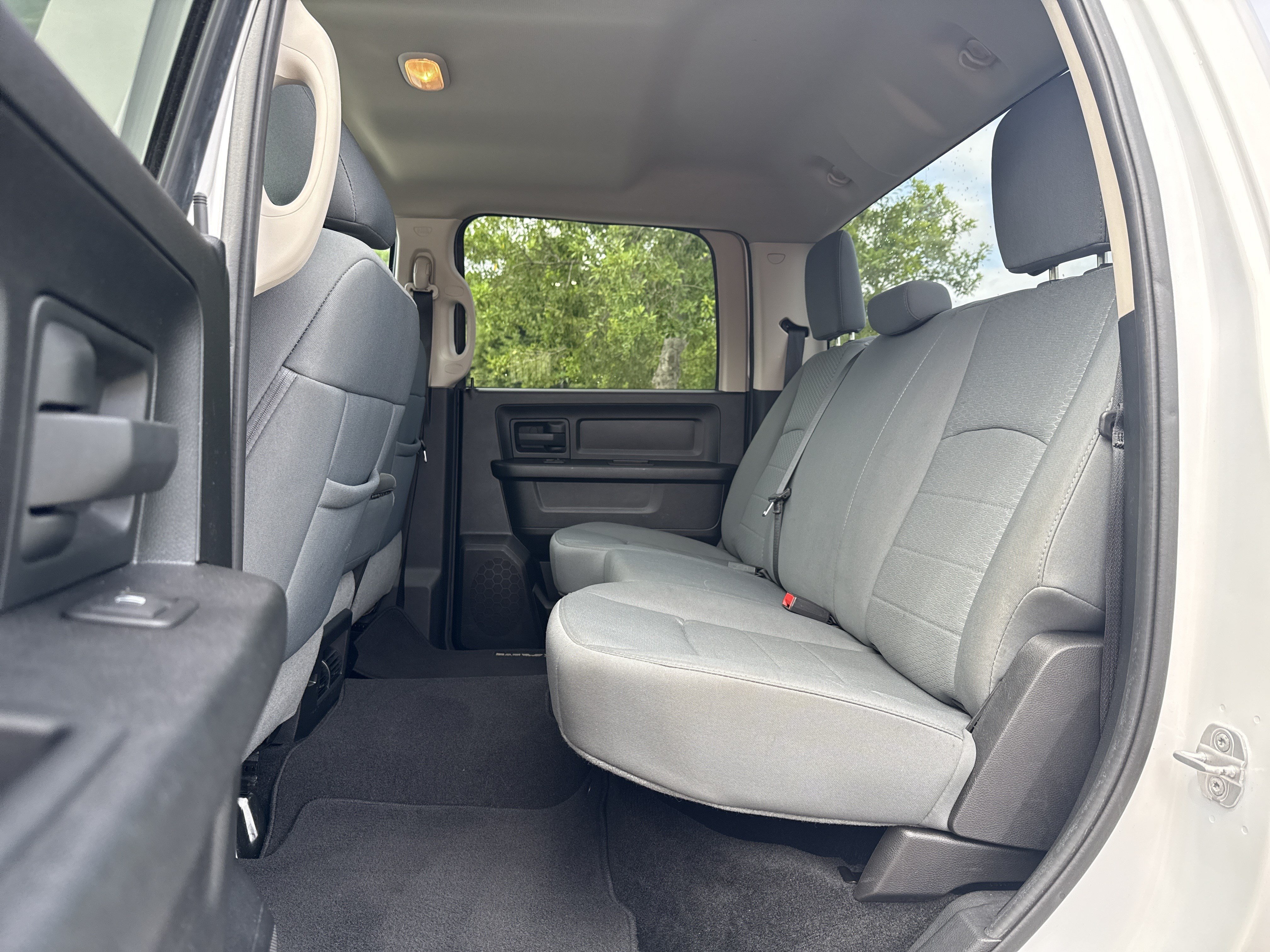 Used 2013 Bright White Ram Express image 20