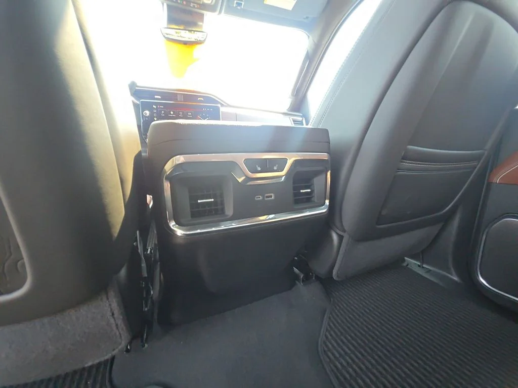 Used 2024 Silver GMC Denali Ultimate image 28