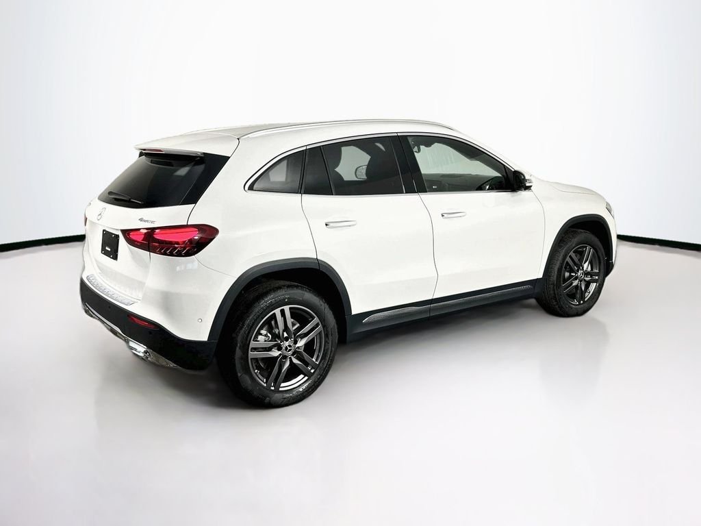 New 2026 Polar White Mercedes-Benz GLA 250 image 7