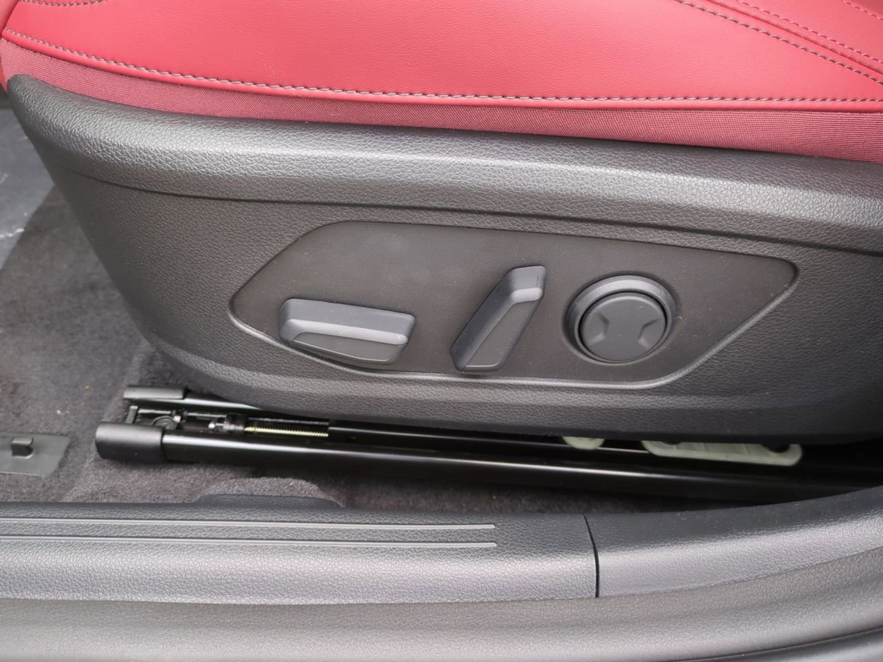 New 2026 Wolf Gray Kia GT-Line image 22