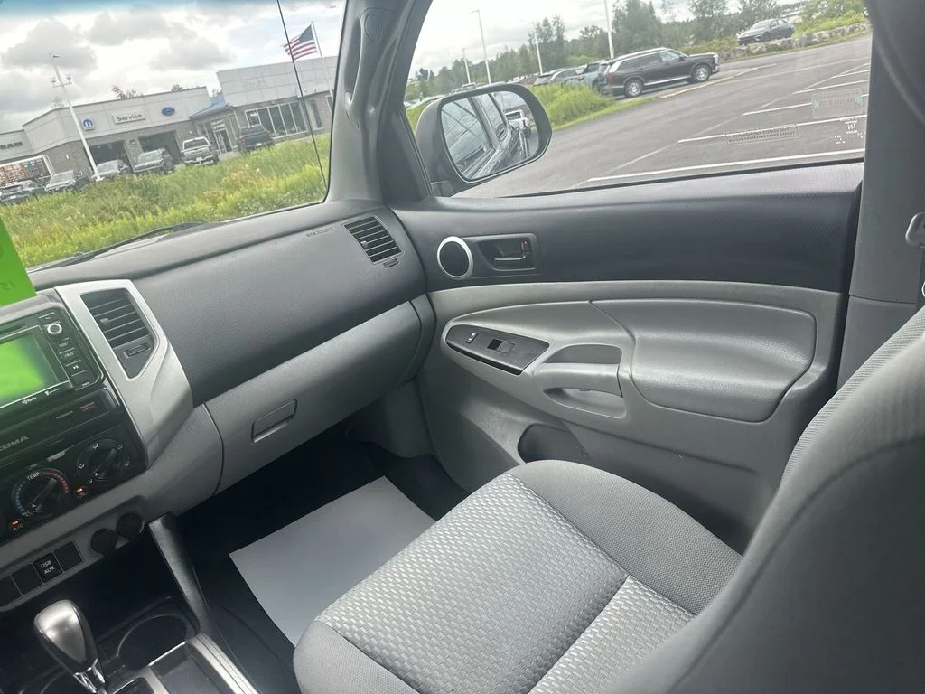 Used 2015 Gray Toyota Base image 11