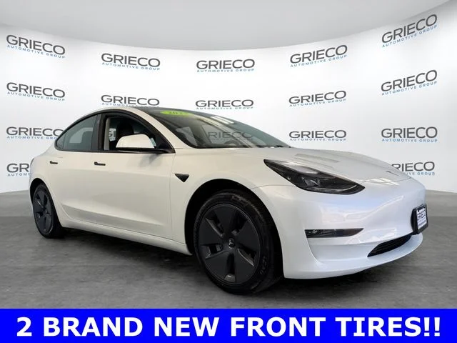 Used 2023 White Tesla Base image 1