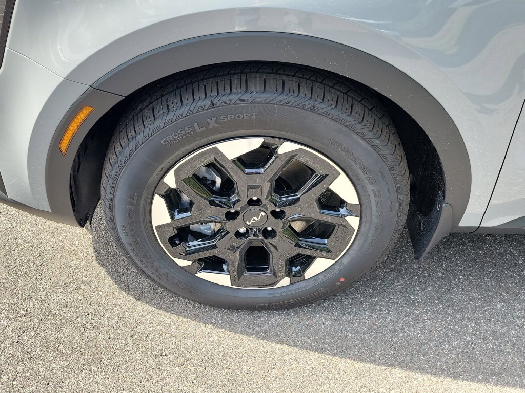 New 2026 Wolf Gray Kia S image 38