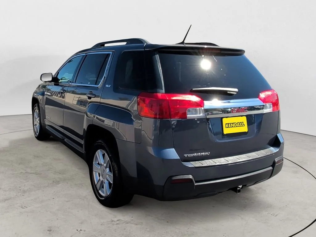 Used 2013 Atlantis Blue Metallic GMC SLT image 3