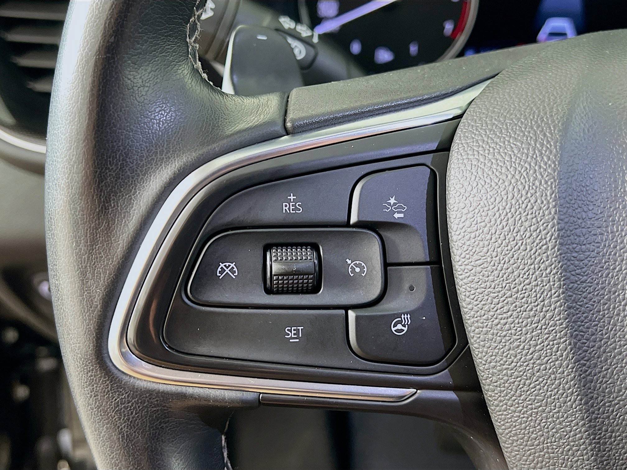 2021 Buick Envision Essence - Photo 13