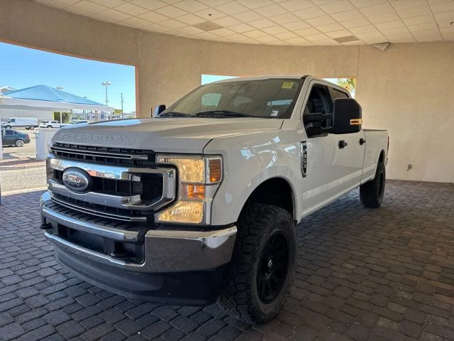 Used 2022 White Ford XLT image 1
