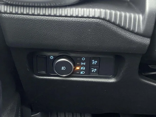 New 2025 Oxford White Ford XL image 17