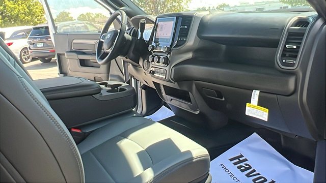 2026 RAM 3500 Chassis Tradesman - Photo 13