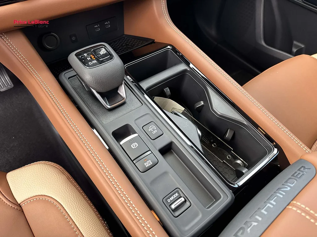New 2026 Scarlet Ember Tintcoat Nissan Platinum image 17