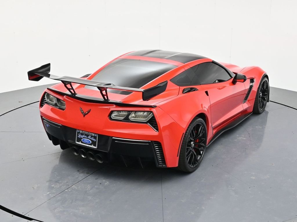 Used 2015 Torch Red Chevrolet Z06 image 35