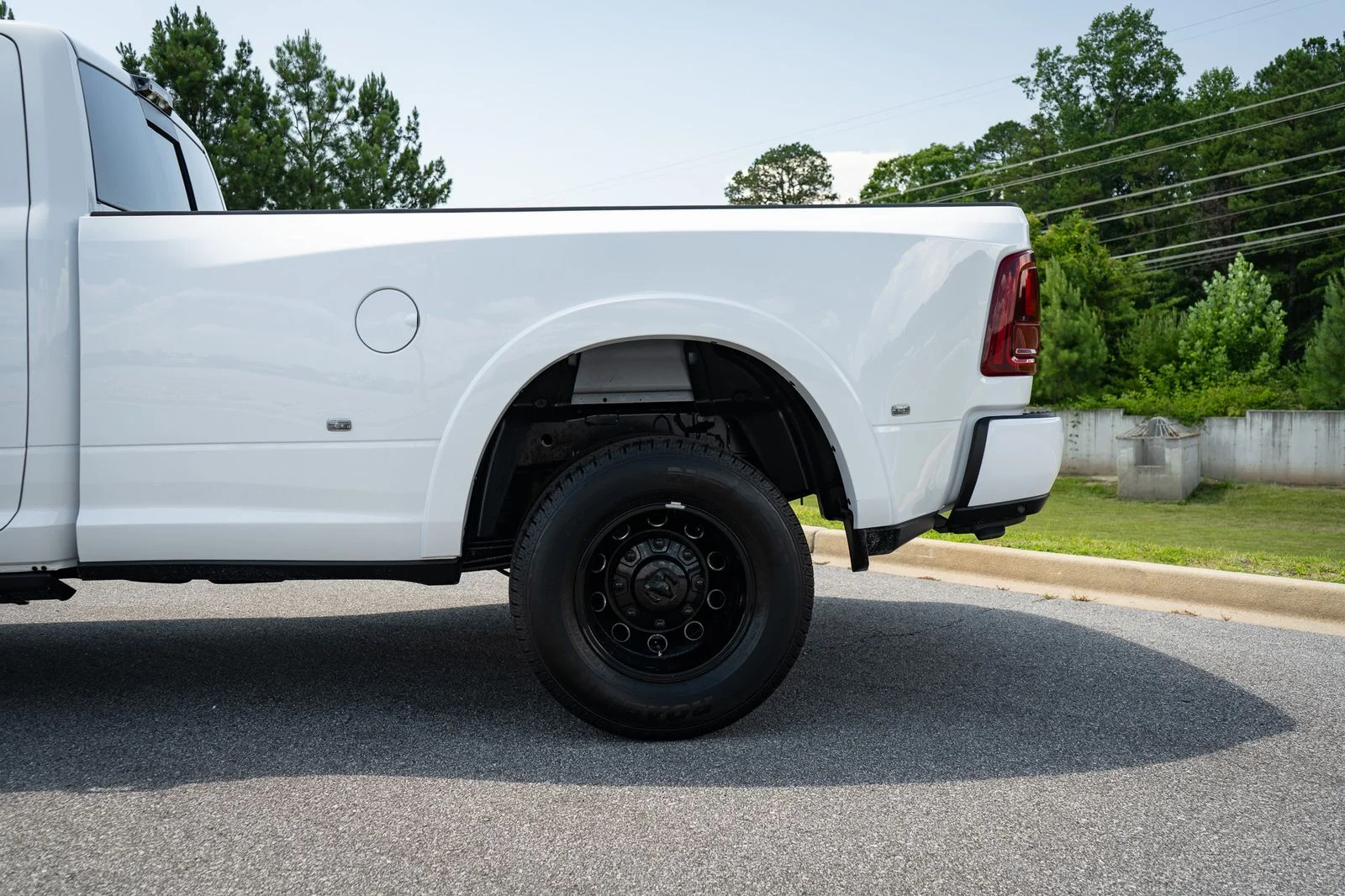 New 2026 Bright White Clear-Coat Exterior Paint RAM Limited image 14