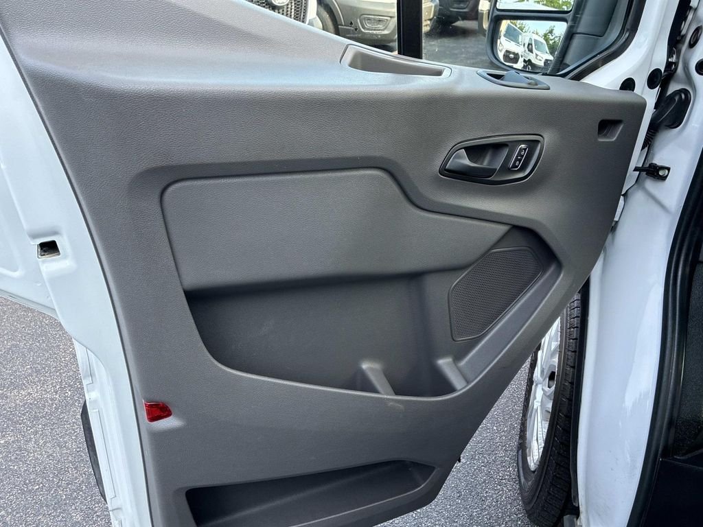 Used 2024 White Ford Base image 17