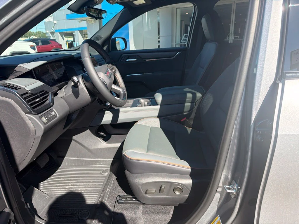 New 2027 Sterling Metallic GMC AT4 image 28