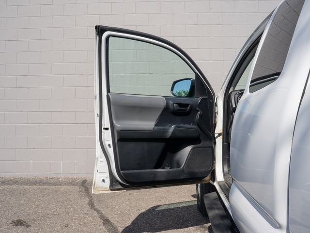 Used 2019 White Toyota SR image 15
