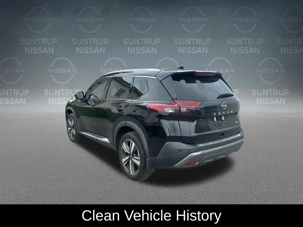 Used 2023 Black Nissan SL image 3
